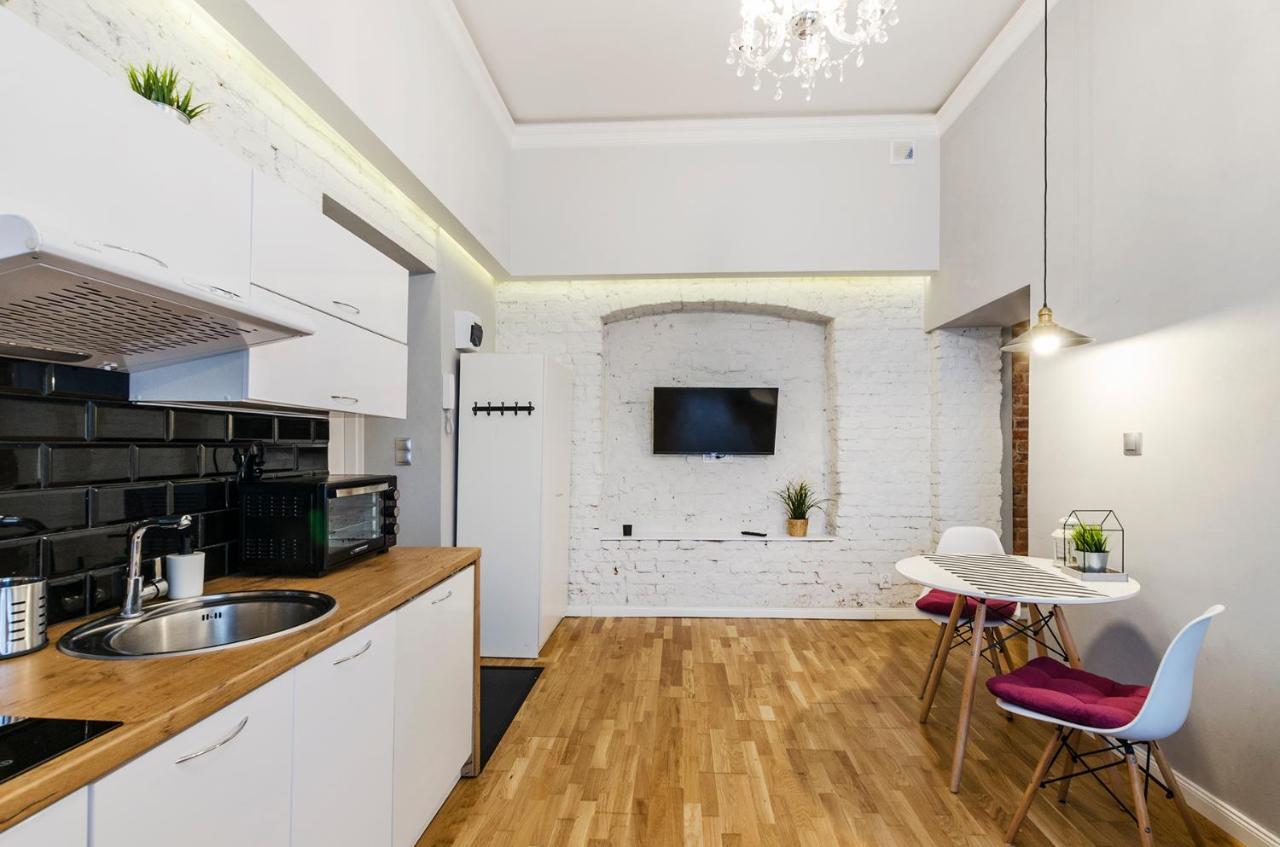 وودج Cozy Apartments On Sierpnia Street المظهر الخارجي الصورة
