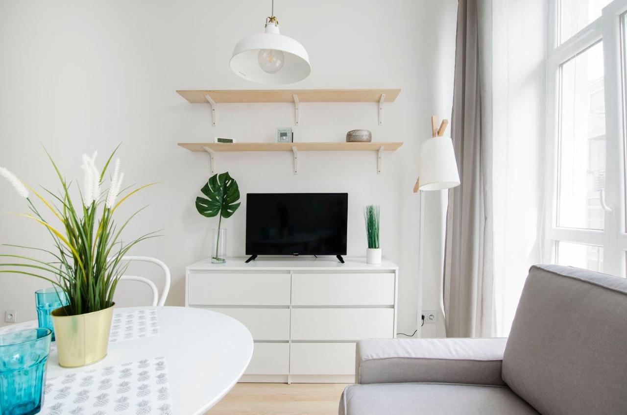 وودج Cozy Apartments On Sierpnia Street المظهر الخارجي الصورة