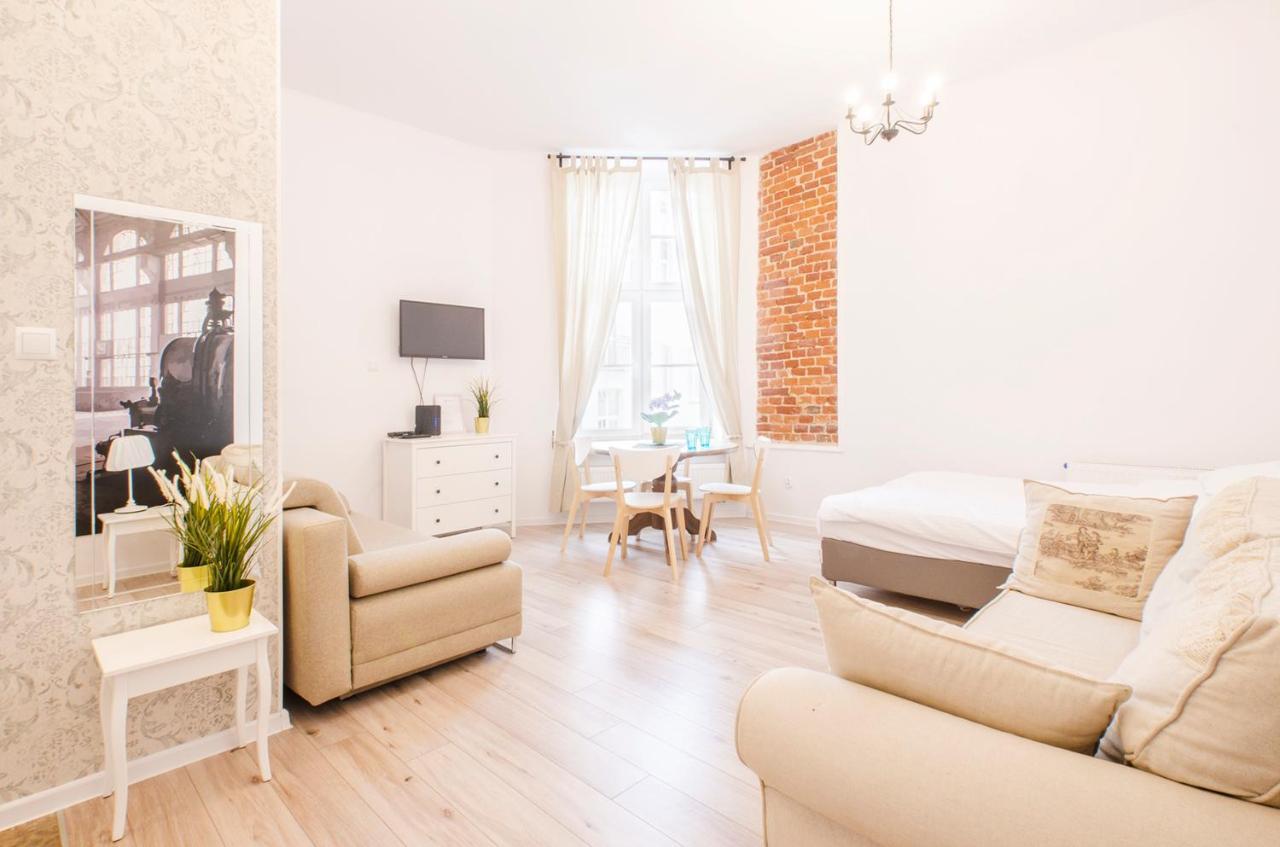وودج Cozy Apartments On Sierpnia Street المظهر الخارجي الصورة