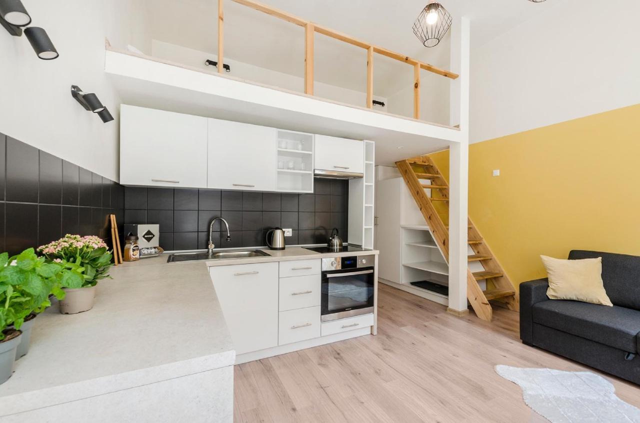 وودج Cozy Apartments On Sierpnia Street المظهر الخارجي الصورة